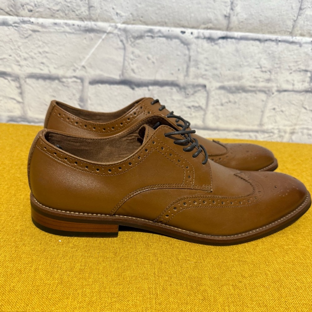 Banana Republic Brogue Oxford Shoes, Brown, 9.5 - Picture 3 of 8